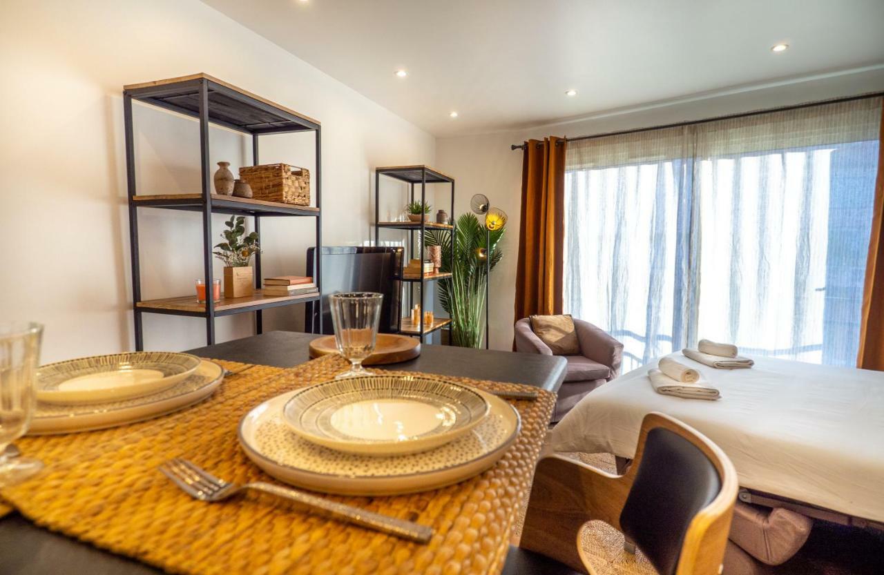 Très jolie studio au pied du Suquet Cannes Esterno foto