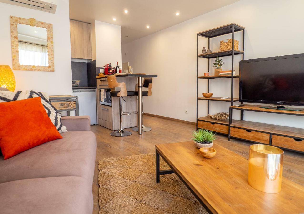 Très jolie studio au pied du Suquet Cannes Esterno foto