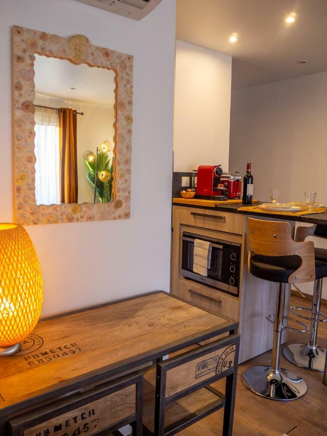Très jolie studio au pied du Suquet Cannes Esterno foto